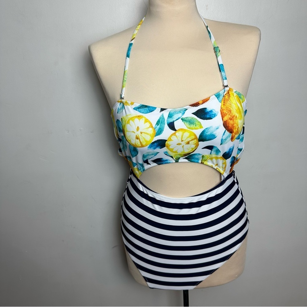 Cupshe One Piece Swimsuit Women's Size Small Bathing Suit Lemon NEW with tags